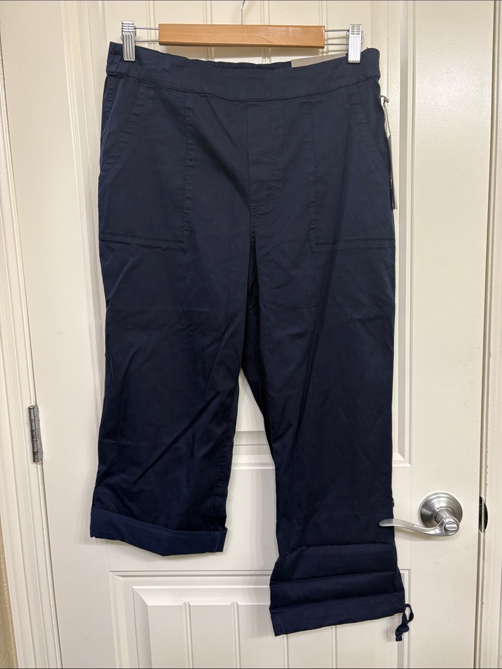 Soft Surroundings Navy Crop Cargo Pants